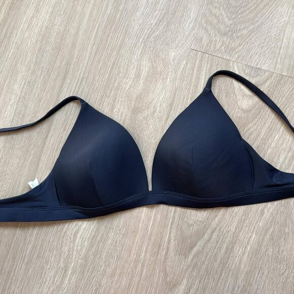 Lululemon Waterside Swim Top, size 8 - Navy - NWOT - Picture 1 of 3